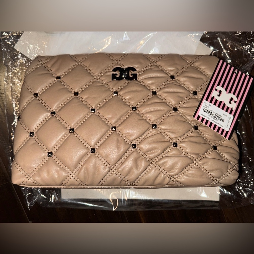 💎 NWT! Gilda Paris Quilted Diamond Taupe Shoulder Bag